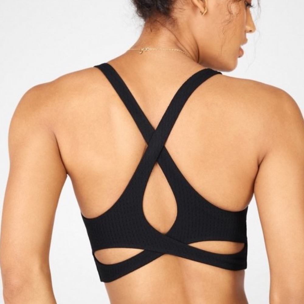 NWOT Fabletics Ella longline sports bra